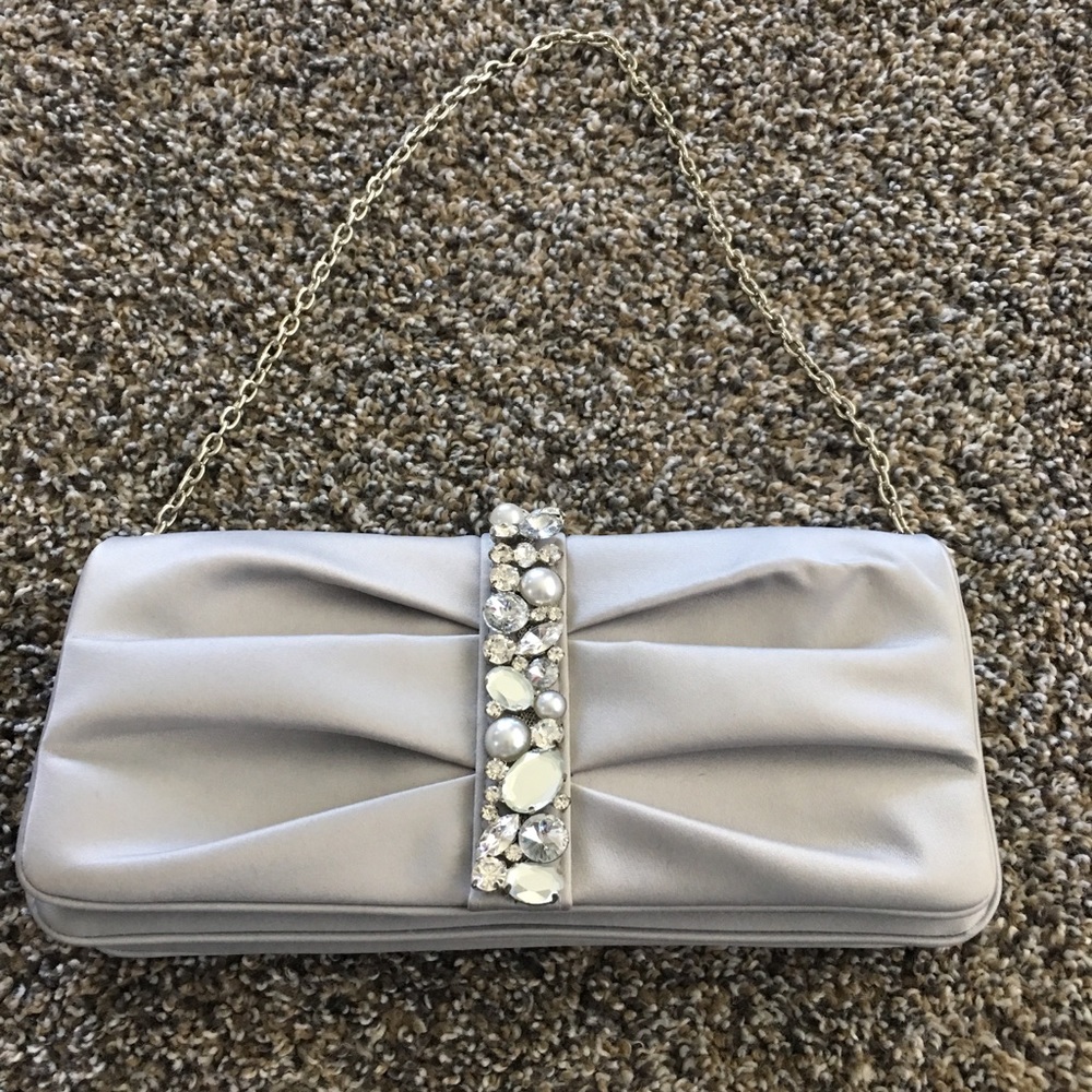 Silver clutch